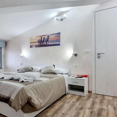 Guest Holiday Mandra 12 E 13 Reggio Emilia Exteriör bild